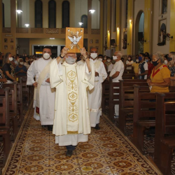 Coroação de Nossa Senhora e São José Operário