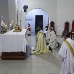 Adoração ao Santíssimo