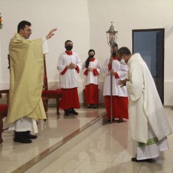 Santa Missa em ação de graças pelos 10 anos de Ordenação Sacerdotal do Pe. Heriberto Gomes