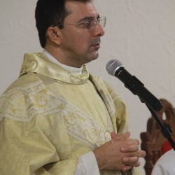 Santa Missa em ação de graças pelos 10 anos de Ordenação Sacerdotal do Pe. Heriberto Gomes