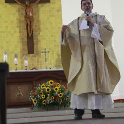 Santa Missa em ação de graças pelos 10 anos de Ordenação Sacerdotal do Pe. Heriberto Gomes
