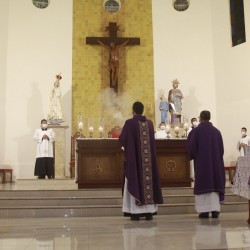 Santa Missa Quarta-feira de Cinzas