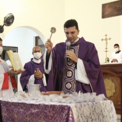 Santa Missa Quarta-feira de Cinzas