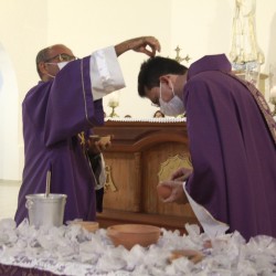 Santa Missa Quarta-feira de Cinzas