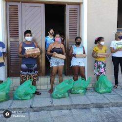 Entrega das cestas do Tapete Solidário 2021