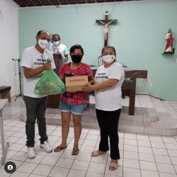 Entrega das cestas do Tapete Solidário 2021