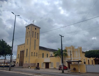 Nossa Igreja Matriz com nova pintura