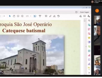 Pais e padrinhos dialogam sobre o Batismo